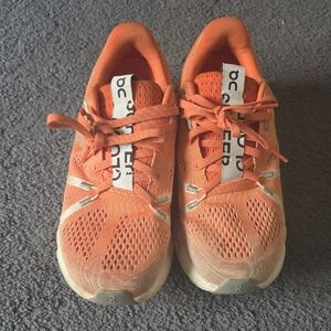 Women's On Cloud Surfer Sneakers